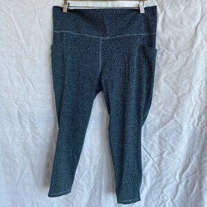 Athleta Salutation Stash Pocket II 7/8 Tight Leggings